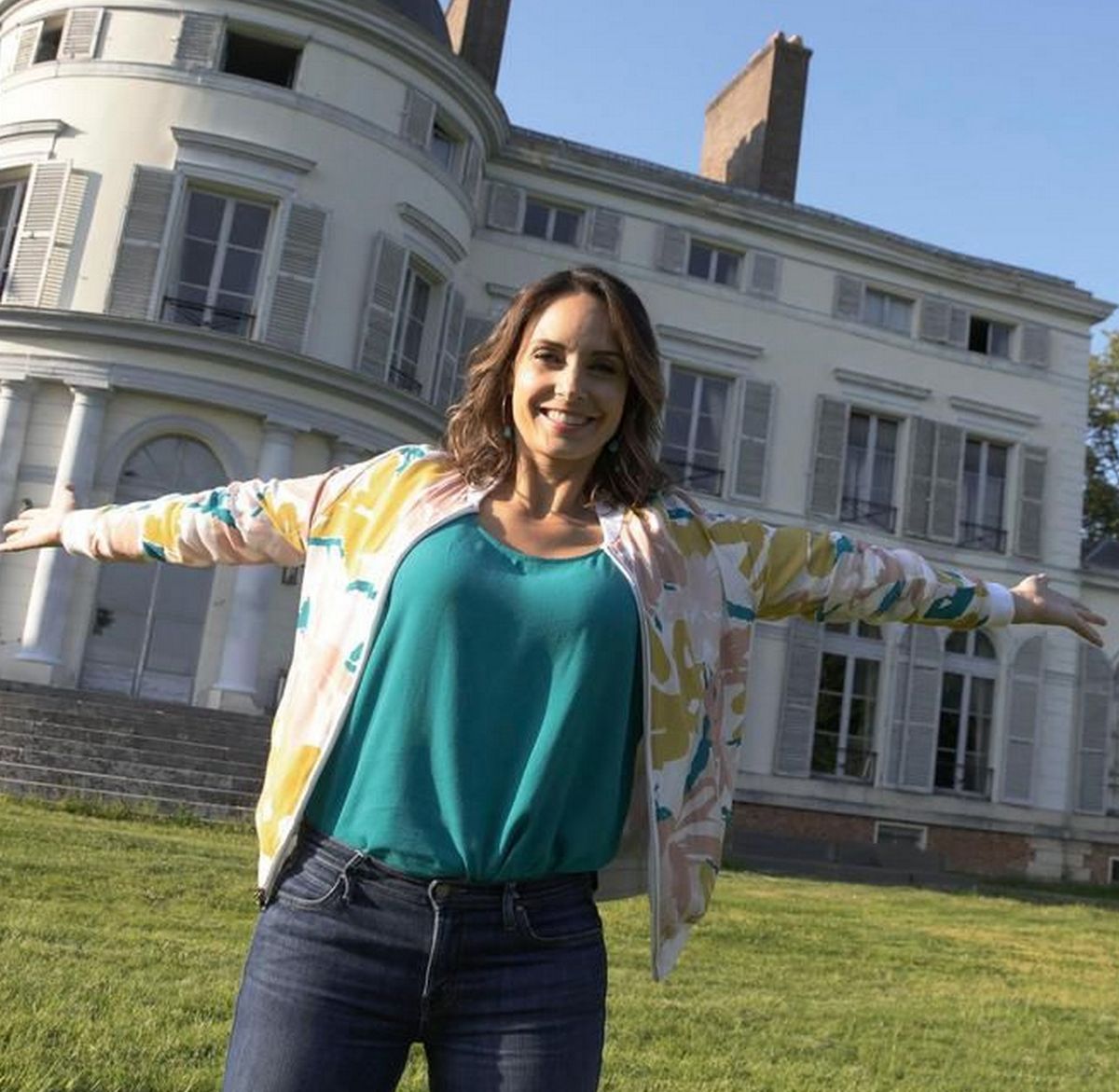 "Bienvenue chez nous" Julia Vignali et Kad Merad au paradis, ils dévoilent leur sublime